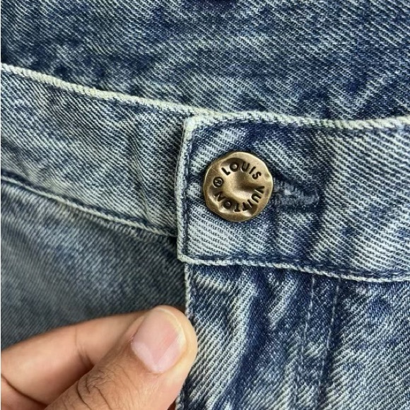 Louis Vuitton Denim Carpenter Shorts - Picture 3 of 7